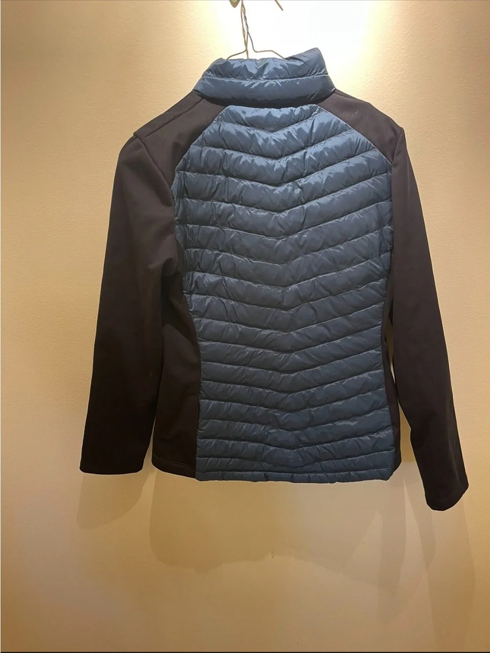 32 Degrees Women's Two-Tone Blue and Black Ski Jacket